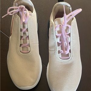 Women’s Nike air max